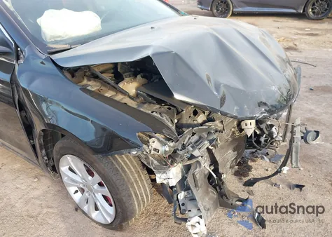 2017 Chrysler 200 Limited Platinum from USA, damaged, VIN 1C3CCCAB2HN501075